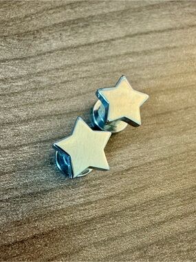 2 Gauge Star Earrings Plugs